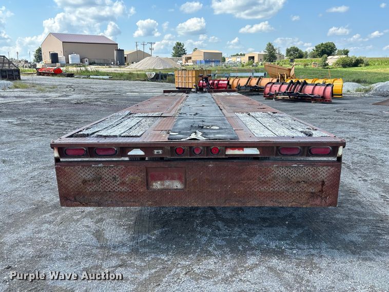 image for item DZ4651 1996 Dakota Mfg. Trail-Eze PDLX20TC31 tilt deck equipment trailer