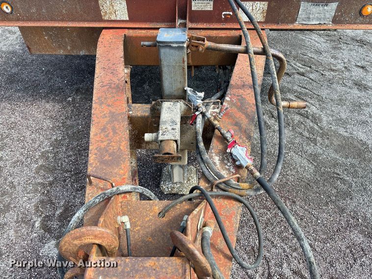 image for item DZ4651 1996 Dakota Mfg. Trail-Eze PDLX20TC31 tilt deck equipment trailer