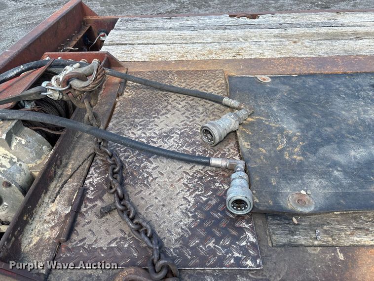 image for item DZ4651 1996 Dakota Mfg. Trail-Eze PDLX20TC31 tilt deck equipment trailer