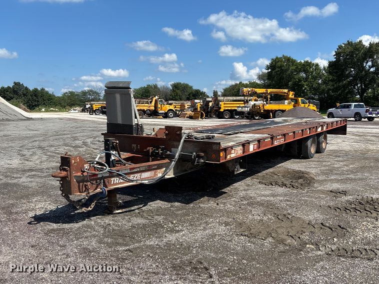1996 Dakota Mfg. Trail-Eze PDLX20TC31 tilt deck equipment trailer