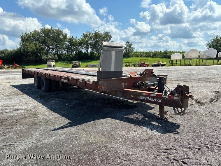 image for item DZ4652 1996 Dakota Mfg. Trail-Eze PDLX20TC31 tilt deck equipment trailer