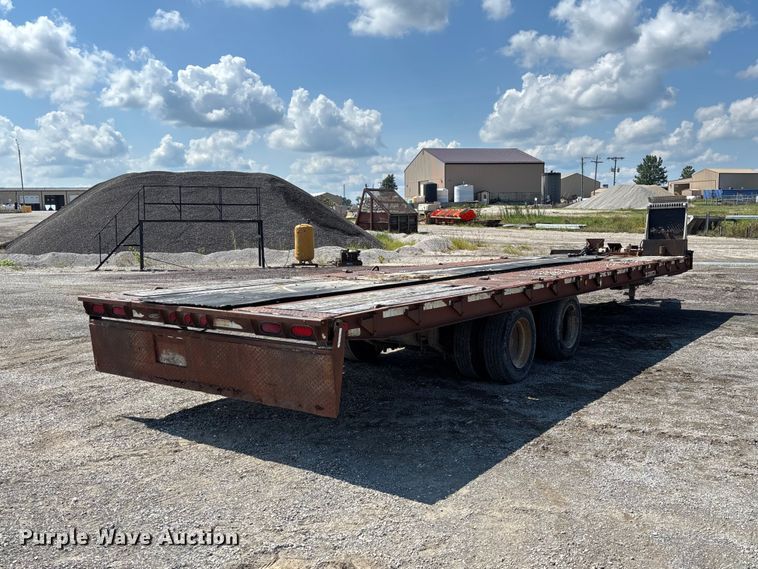 image for item DZ4652 1996 Dakota Mfg. Trail-Eze PDLX20TC31 tilt deck equipment trailer