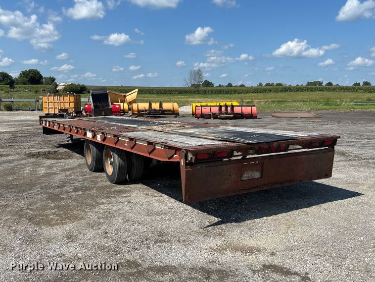 image for item DZ4652 1996 Dakota Mfg. Trail-Eze PDLX20TC31 tilt deck equipment trailer