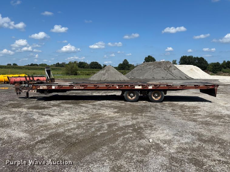 image for item DZ4652 1996 Dakota Mfg. Trail-Eze PDLX20TC31 tilt deck equipment trailer