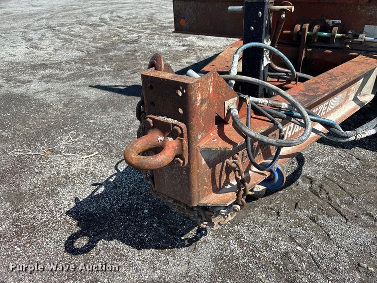 image for item DZ4652 1996 Dakota Mfg. Trail-Eze PDLX20TC31 tilt deck equipment trailer