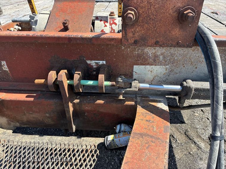 image for item DZ4652 1996 Dakota Mfg. Trail-Eze PDLX20TC31 tilt deck equipment trailer