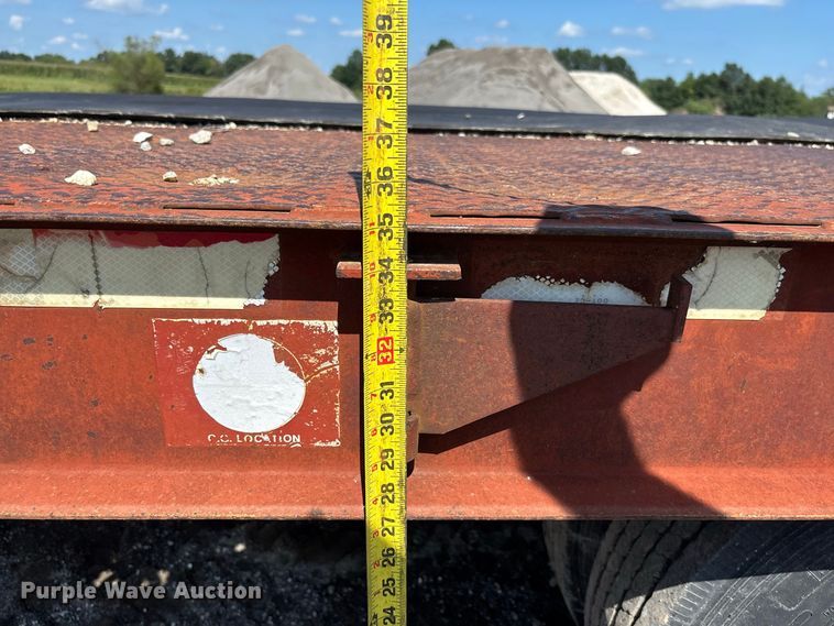 image for item DZ4652 1996 Dakota Mfg. Trail-Eze PDLX20TC31 tilt deck equipment trailer