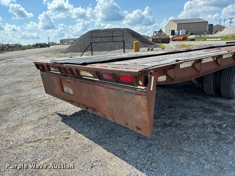 image for item DZ4652 1996 Dakota Mfg. Trail-Eze PDLX20TC31 tilt deck equipment trailer