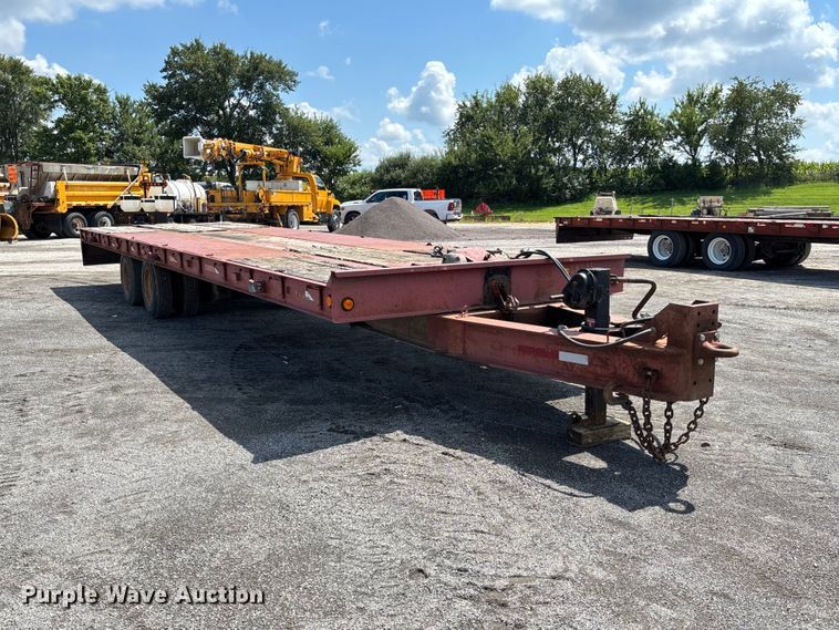 image for item DZ4653 1996 Dakota Mfg. Trail-Eze PDLX20TC31 tilt deck equipment trailer