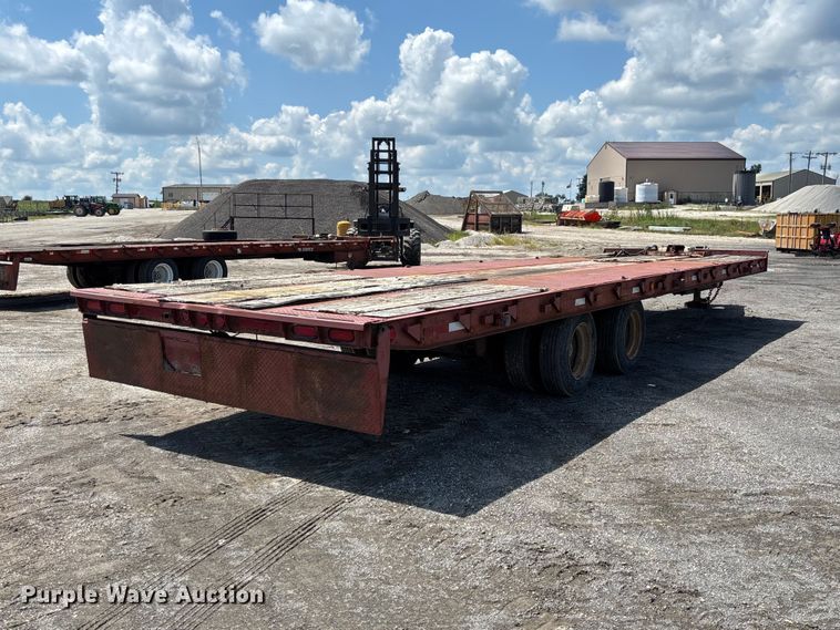 image for item DZ4653 1996 Dakota Mfg. Trail-Eze PDLX20TC31 tilt deck equipment trailer