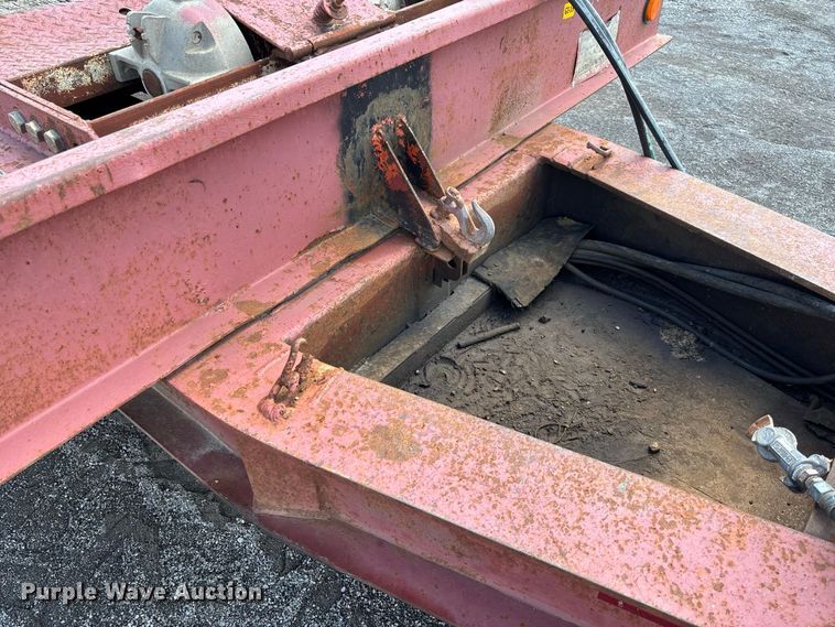 image for item DZ4653 1996 Dakota Mfg. Trail-Eze PDLX20TC31 tilt deck equipment trailer