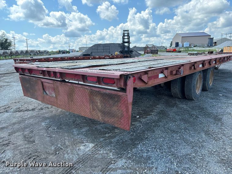 image for item DZ4653 1996 Dakota Mfg. Trail-Eze PDLX20TC31 tilt deck equipment trailer