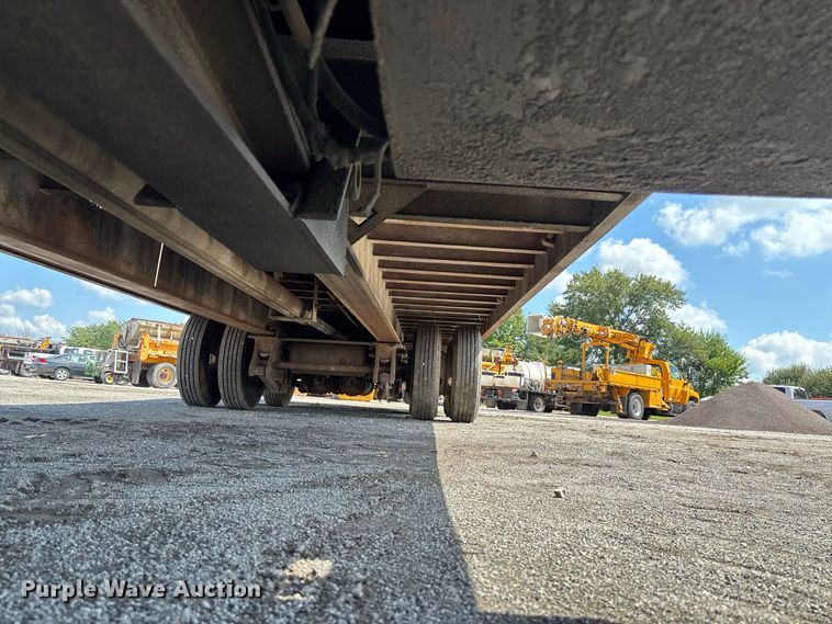 image for item DZ4653 1996 Dakota Mfg. Trail-Eze PDLX20TC31 tilt deck equipment trailer