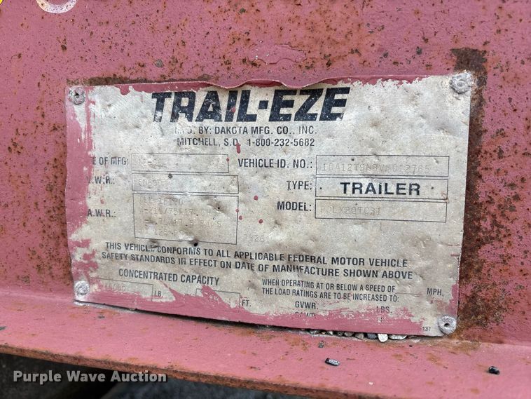 image for item DZ4653 1996 Dakota Mfg. Trail-Eze PDLX20TC31 tilt deck equipment trailer