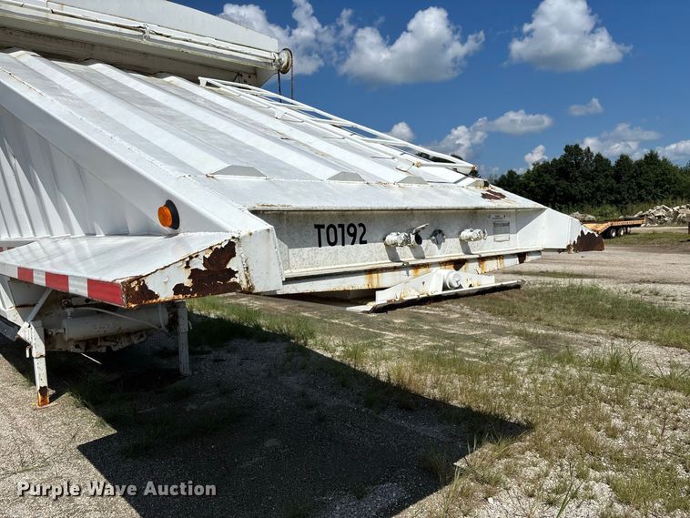 image for item DZ4654 2007 Manac SBD-240 bottom dump trailer