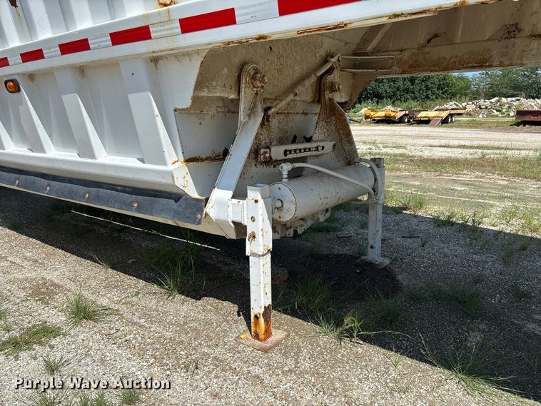 image for item DZ4654 2007 Manac SBD-240 bottom dump trailer