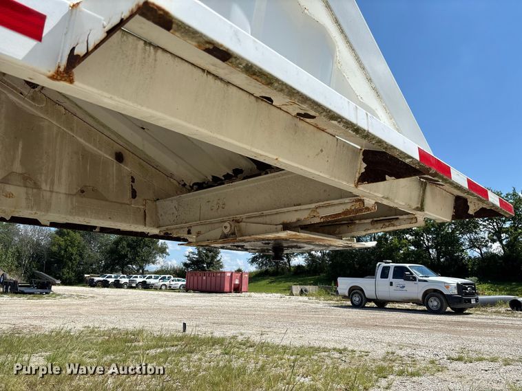 image for item DZ4654 2007 Manac SBD-240 bottom dump trailer