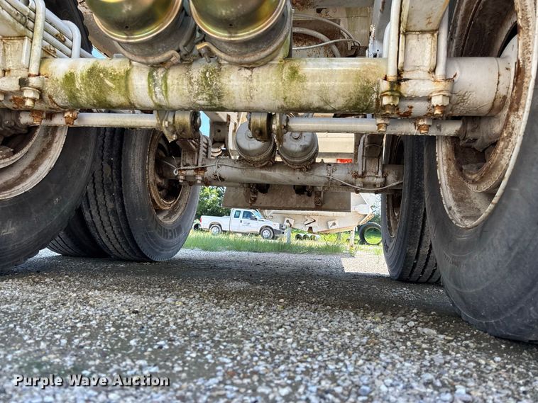 image for item DZ4654 2007 Manac SBD-240 bottom dump trailer