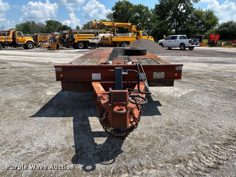 image for item DZ4655 1996 Dakota Mfg. Trail-Eze PDLX20TC31 tilt deck equipment trailer