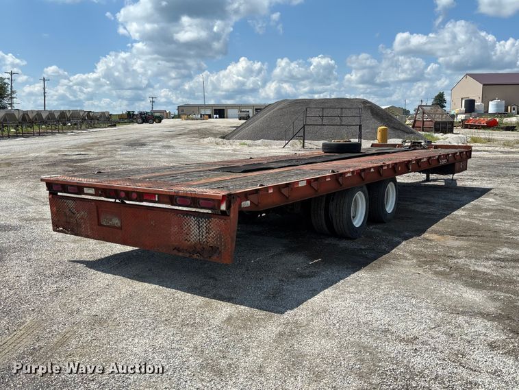 image for item DZ4655 1996 Dakota Mfg. Trail-Eze PDLX20TC31 tilt deck equipment trailer