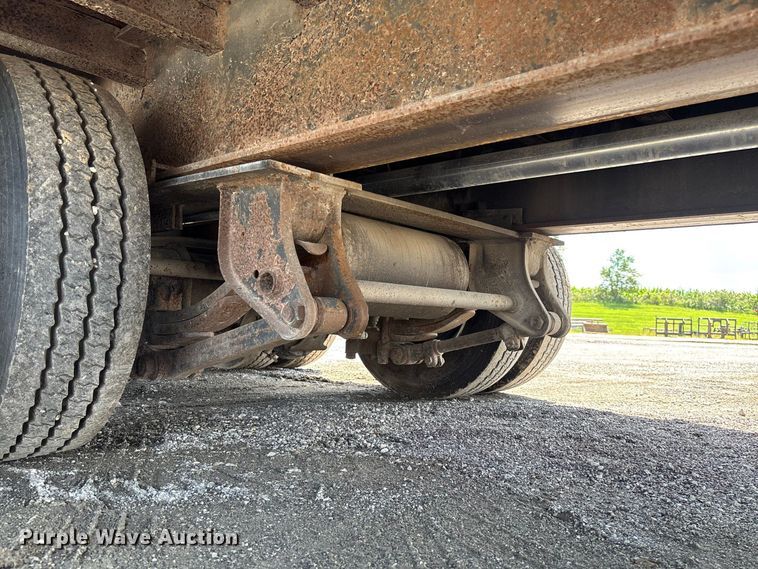 image for item DZ4655 1996 Dakota Mfg. Trail-Eze PDLX20TC31 tilt deck equipment trailer