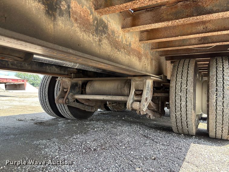 image for item DZ4655 1996 Dakota Mfg. Trail-Eze PDLX20TC31 tilt deck equipment trailer