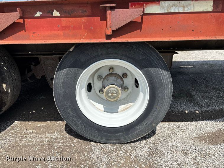image for item DZ4655 1996 Dakota Mfg. Trail-Eze PDLX20TC31 tilt deck equipment trailer