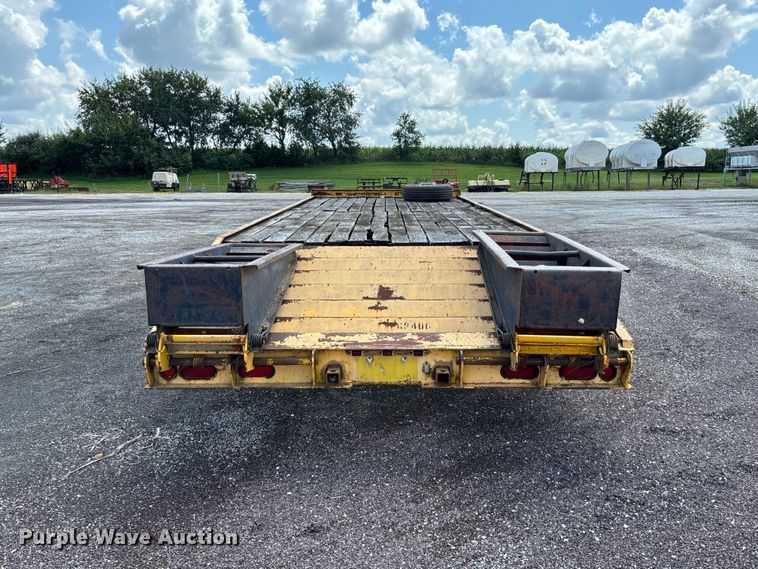 image for item DZ4656 1997 Towmaster 0C-20 equipment trailer