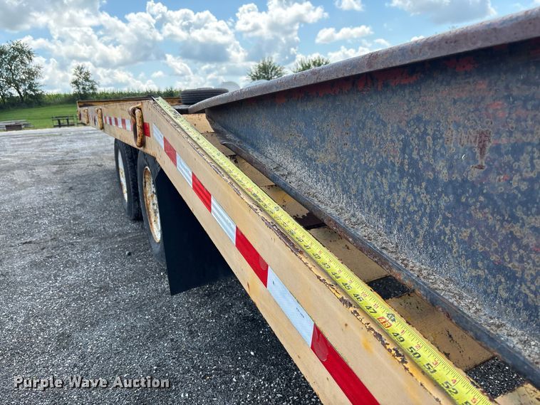 image for item DZ4656 1997 Towmaster 0C-20 equipment trailer