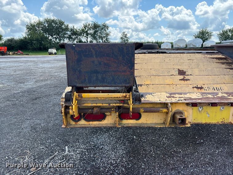 image for item DZ4656 1997 Towmaster 0C-20 equipment trailer