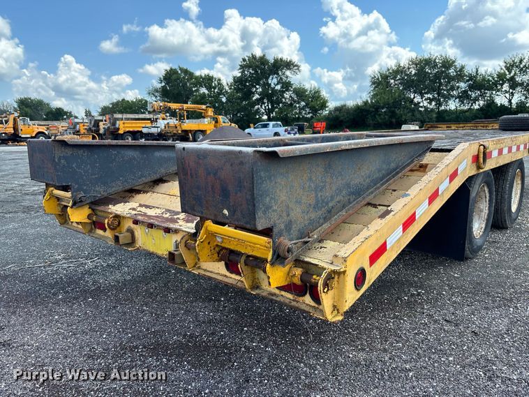 image for item DZ4656 1997 Towmaster 0C-20 equipment trailer