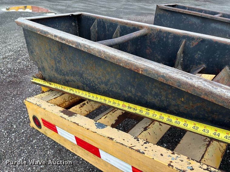 image for item DZ4656 1997 Towmaster 0C-20 equipment trailer