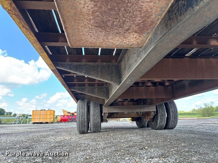image for item DZ4656 1997 Towmaster 0C-20 equipment trailer