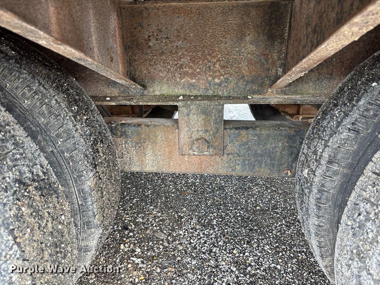 image for item DZ4656 1997 Towmaster 0C-20 equipment trailer