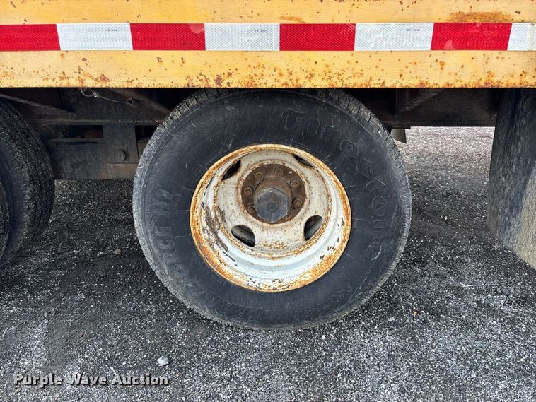 image for item DZ4656 1997 Towmaster 0C-20 equipment trailer
