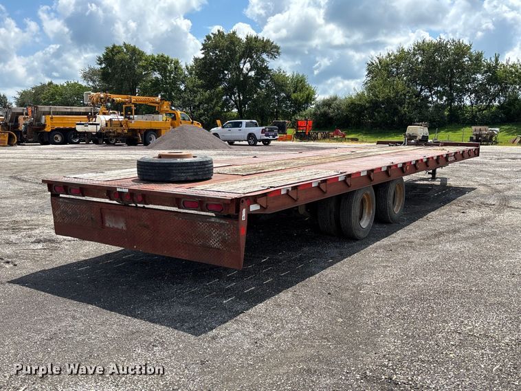 image for item DZ4657 1997 Dakota Mfg. PDLX20TC31 tilt deck equipment trailer