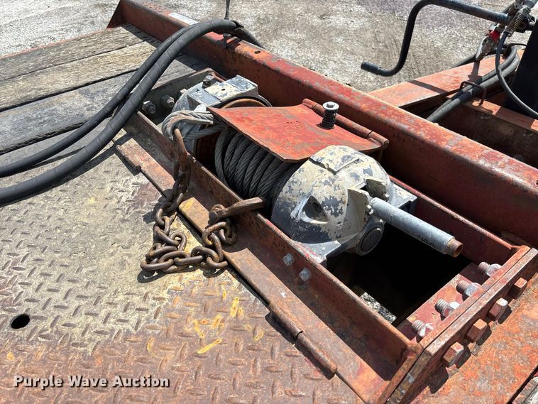 image for item DZ4657 1997 Dakota Mfg. PDLX20TC31 tilt deck equipment trailer