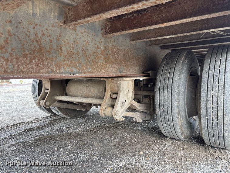 image for item DZ4657 1997 Dakota Mfg. PDLX20TC31 tilt deck equipment trailer