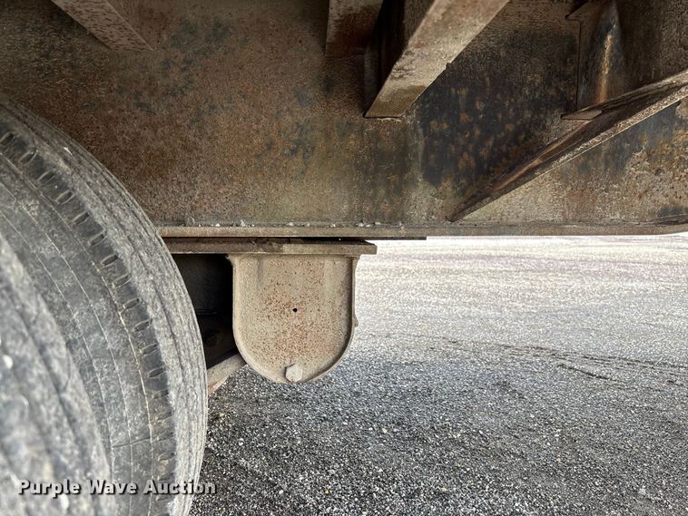 image for item DZ4657 1997 Dakota Mfg. PDLX20TC31 tilt deck equipment trailer