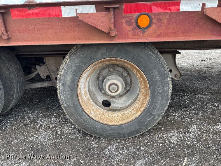 image for item DZ4657 1997 Dakota Mfg. PDLX20TC31 tilt deck equipment trailer