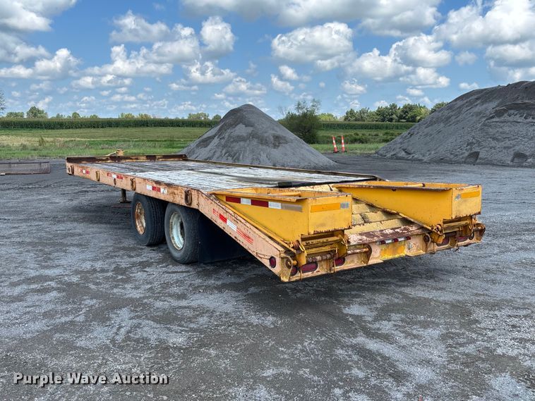 image for item DZ4658 1997 Towmaster 0C-20 equipment trailer