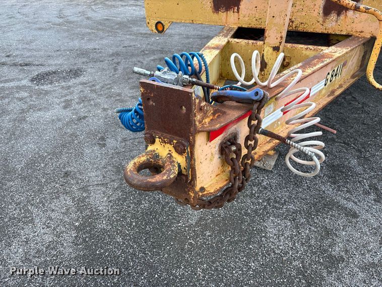 image for item DZ4658 1997 Towmaster 0C-20 equipment trailer