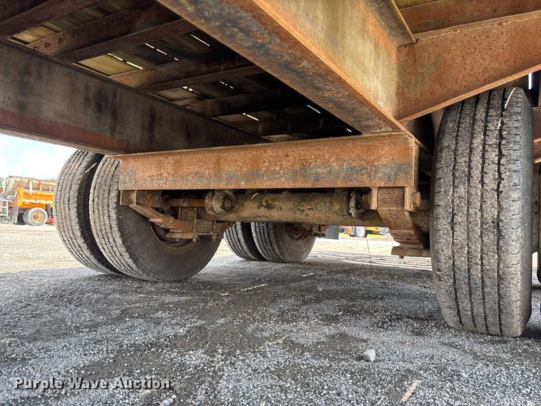 image for item DZ4658 1997 Towmaster 0C-20 equipment trailer