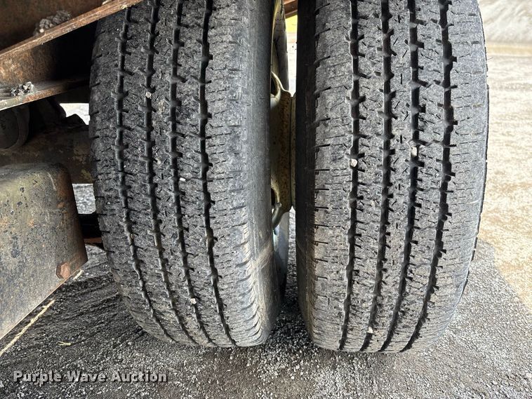 image for item DZ4658 1997 Towmaster 0C-20 equipment trailer