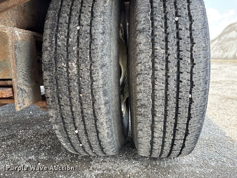 image for item DZ4658 1997 Towmaster 0C-20 equipment trailer