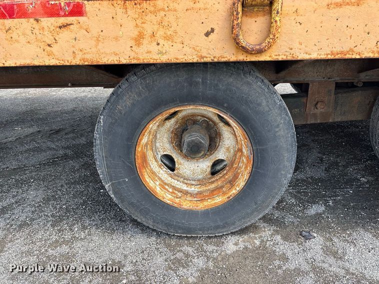 image for item DZ4658 1997 Towmaster 0C-20 equipment trailer