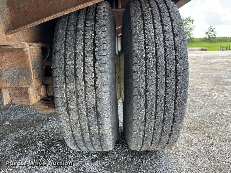 image for item DZ4658 1997 Towmaster 0C-20 equipment trailer