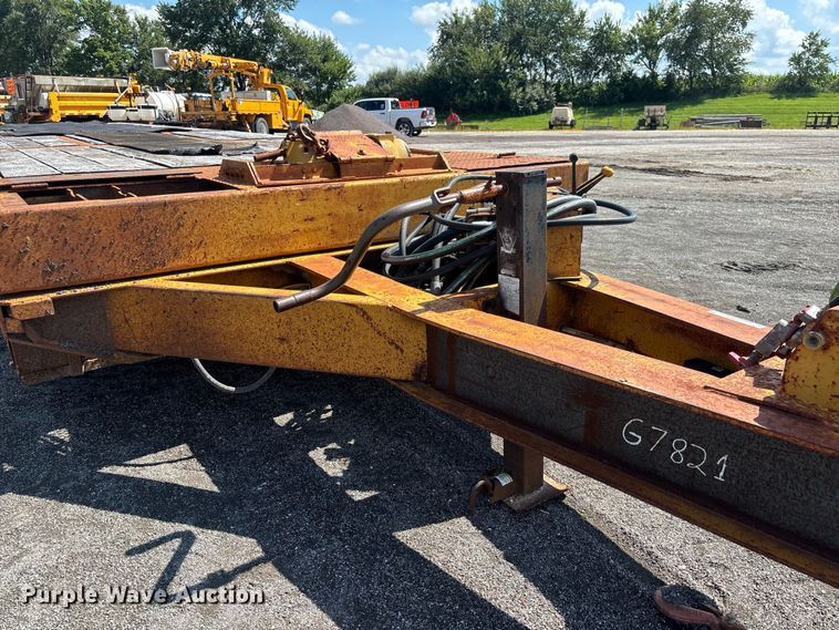 image for item DZ4659 1992 Trail-Eze PLP20T31 tilt deck equipment trailer