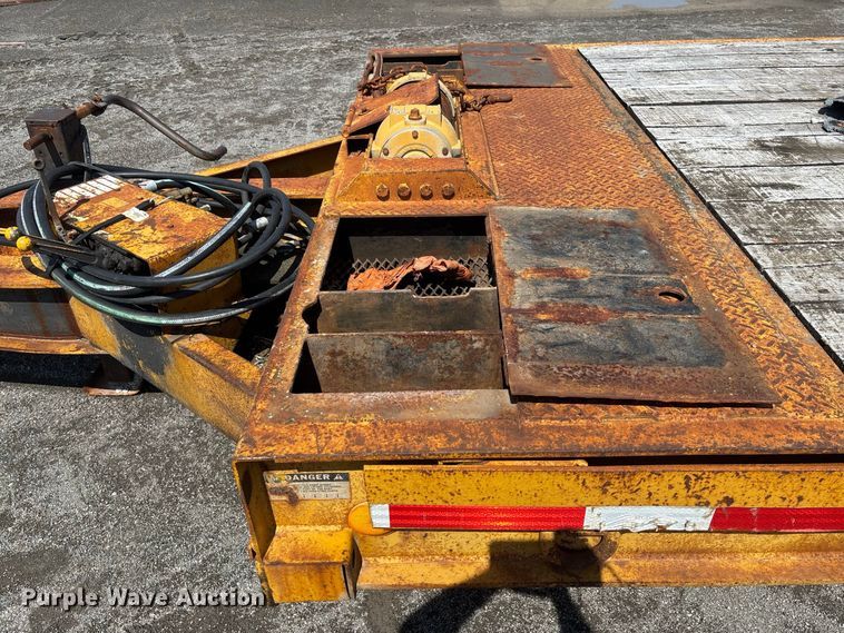 image for item DZ4659 1992 Trail-Eze PLP20T31 tilt deck equipment trailer