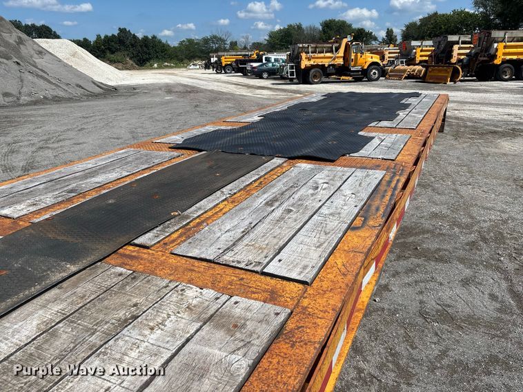 image for item DZ4659 1992 Trail-Eze PLP20T31 tilt deck equipment trailer
